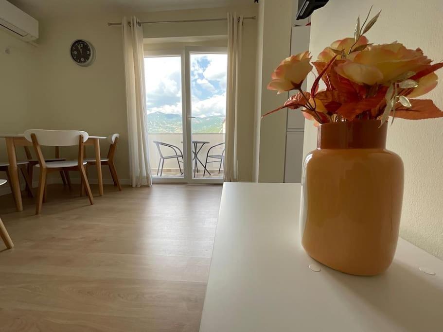 Spring Apartment In Përmet Esterno foto
